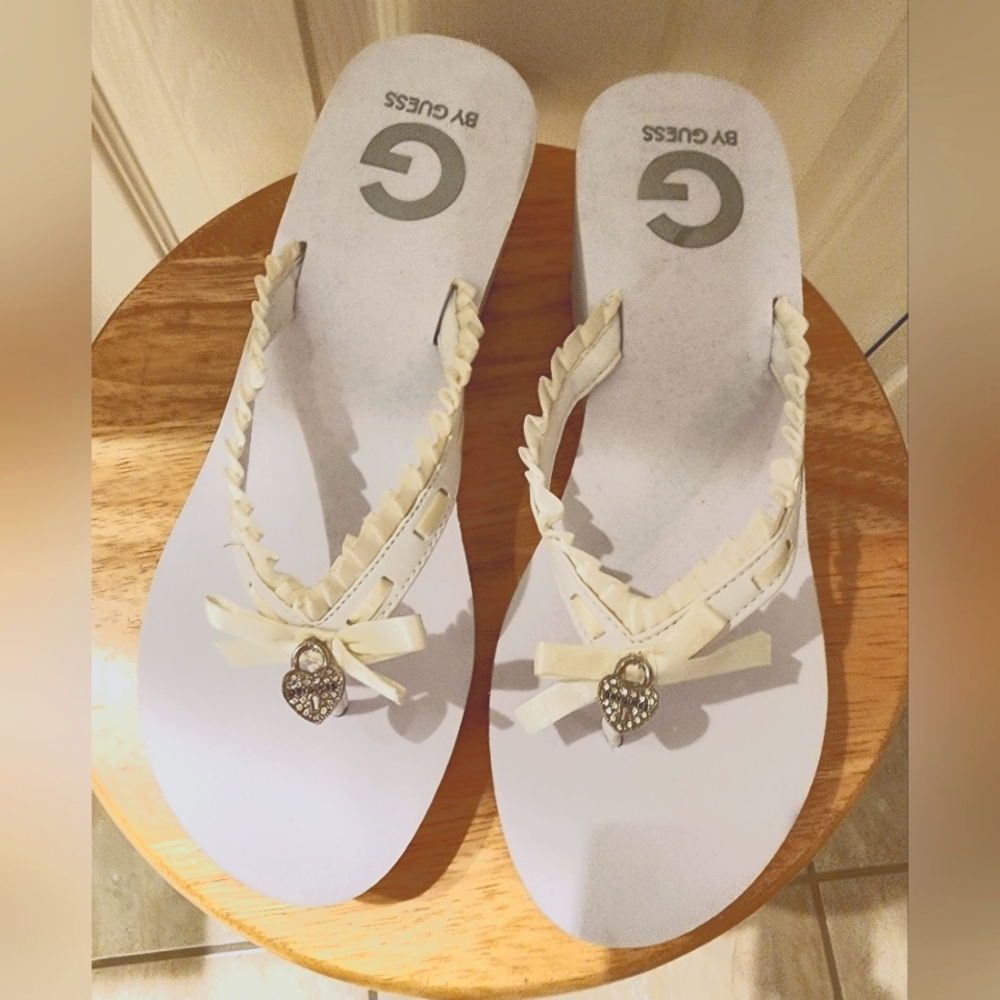 NWOT Guess wedge sandals